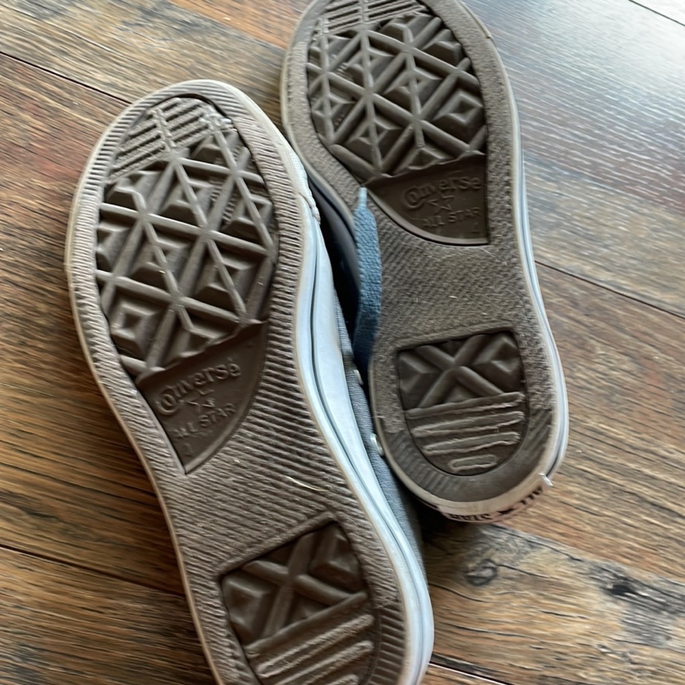 Grey converse - Picture 5 of 5